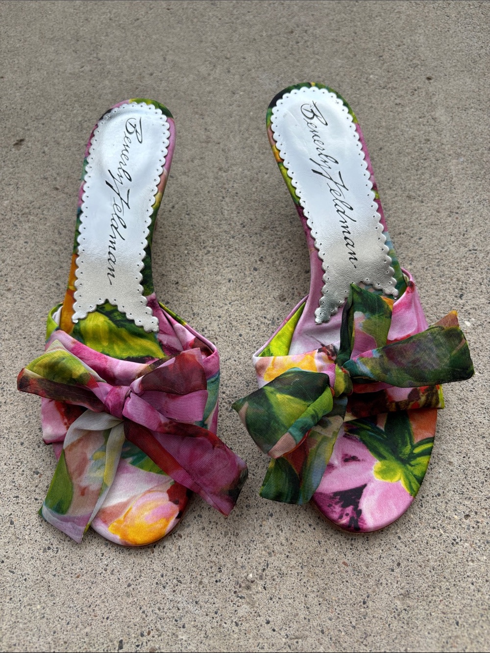 Beverly Feldman Pink Green Floral Bow Slide Mules